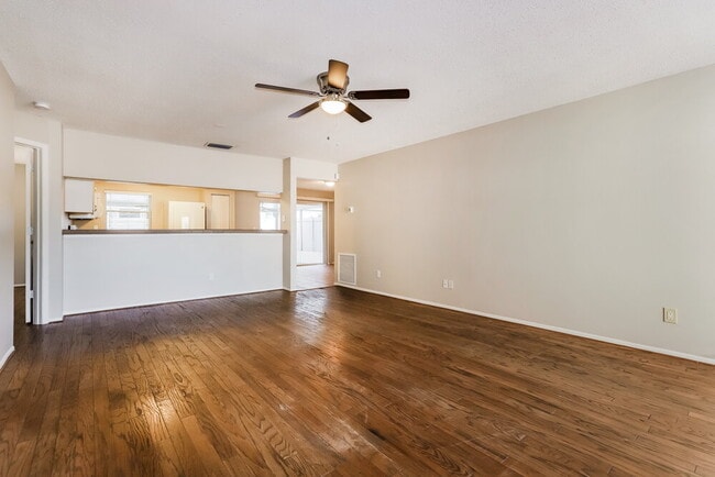 Photo - 1909 Chablis Ct