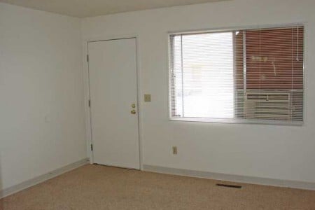 Photo - 810 Crist Dr