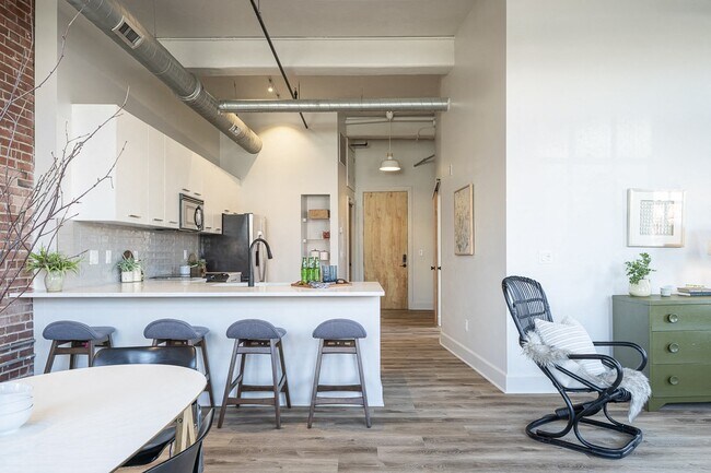 Capstone Apartments