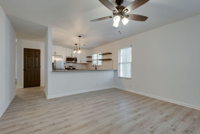 Photo - 2921 Torbett St Unit B