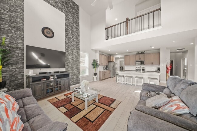 Photo - 18419 Windy Knl Wy