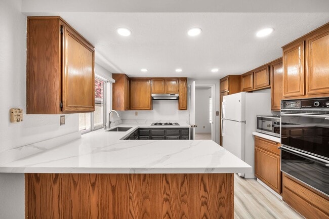 Photo - Spacious 3-Bedroom Home In the Community of Montecito, Rancho San Diego!