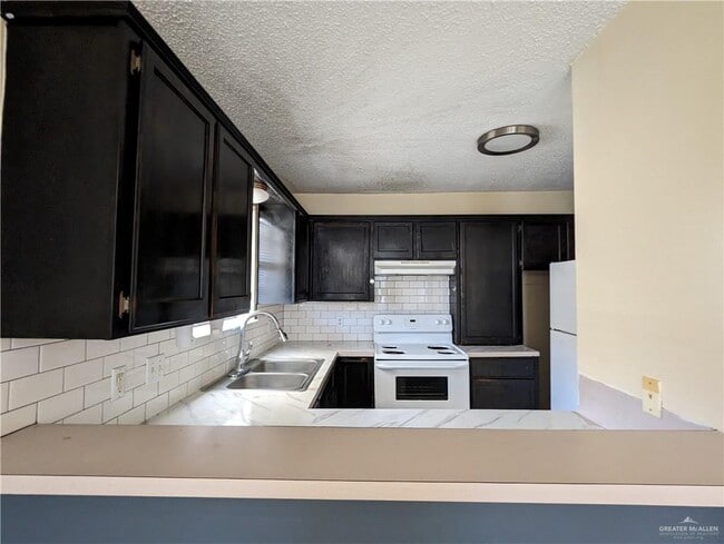 Photo - 13 West Dr Unit 10
