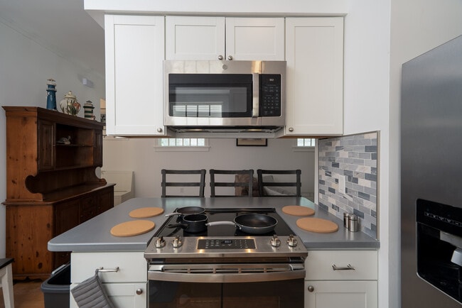 Photo - 1110 13th St N Unit 1110.5 13th Street N
