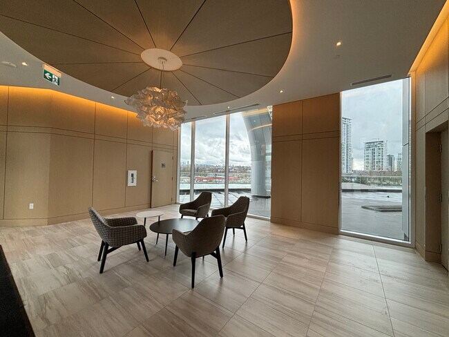 Photo - 4880 Lougheed Hwy