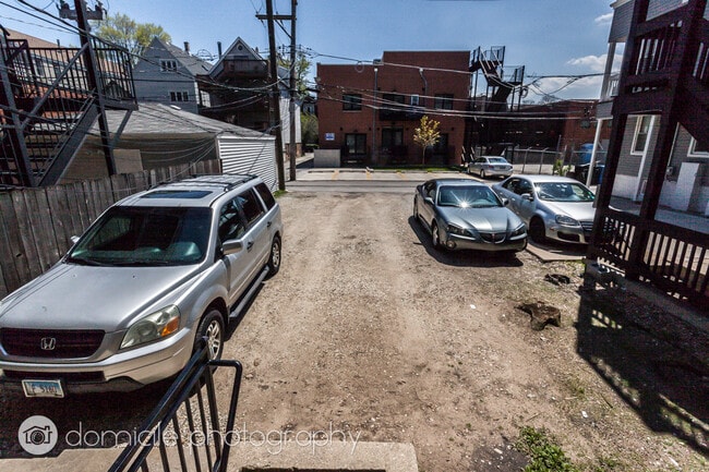 Photo - 1057 W Cornelia Ave Unit 1