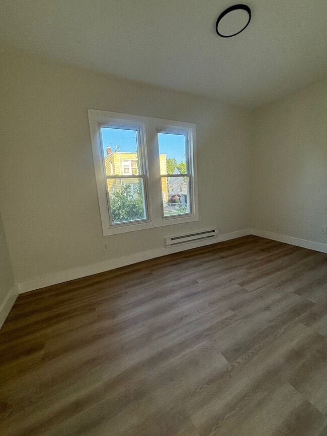 Photo - 49 Rosehill Pl Unit 1