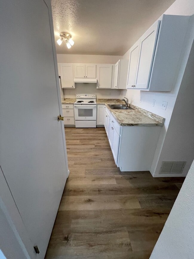 Photo - 401 E Jefferson Ave Unidad D