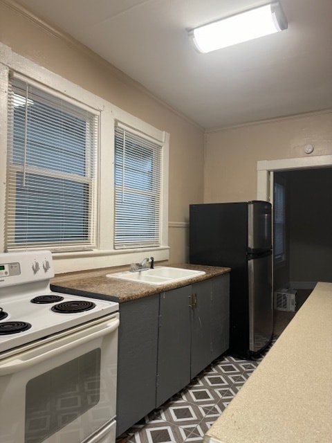 165 Webster Ave Unit 2