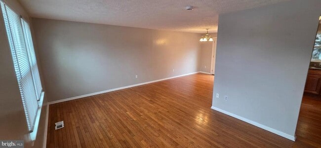 Photo - 223 Laura Anne Ct