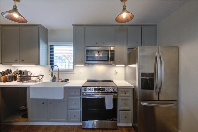 Photo - 3201 Westridge St