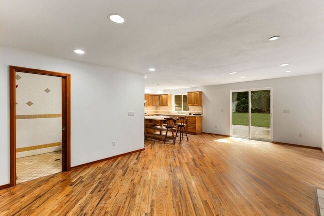 Photo - 24828 124th St SE Unit Attached Dwelling