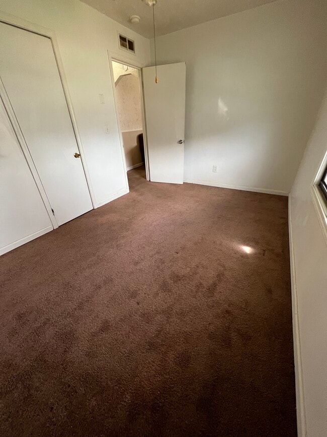 Photo - 27107 Seyburn Ave