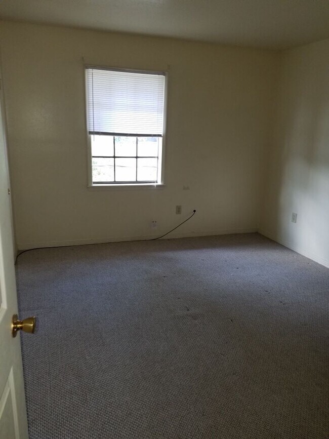 Photo - 3303 Davis St Unit 4