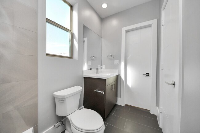 Photo - 3204 Sherman St