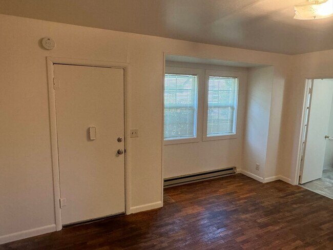 Photo - Studio in Eugene