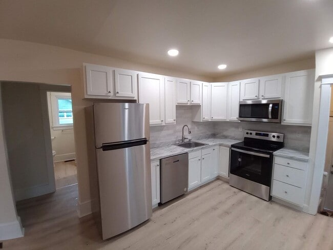 Building Photo - 759 S Orchard Rd Rental