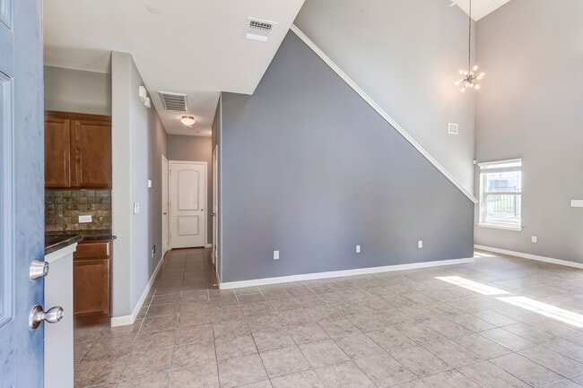 1620 Bryant Dr