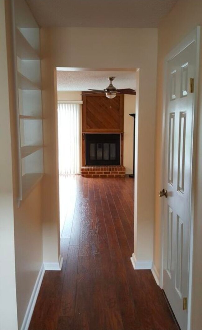 Photo - 726 Quesnel Dr