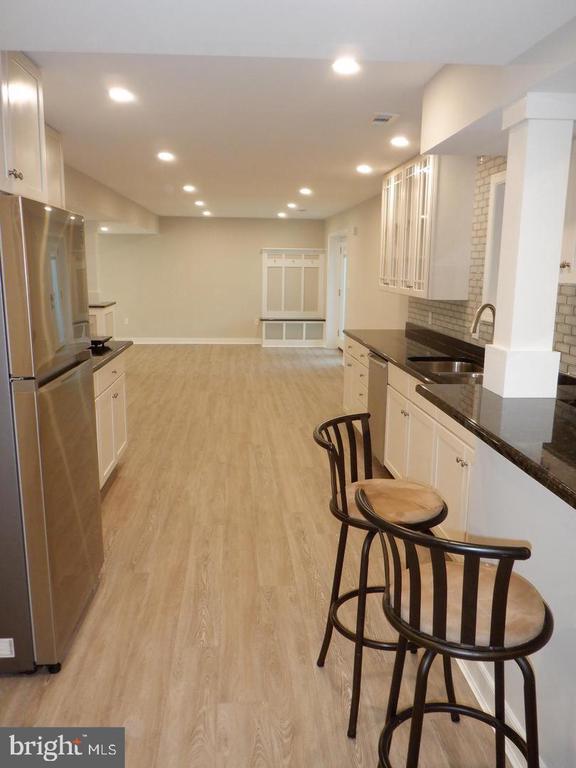Photo - 830 Santmyer Dr SE