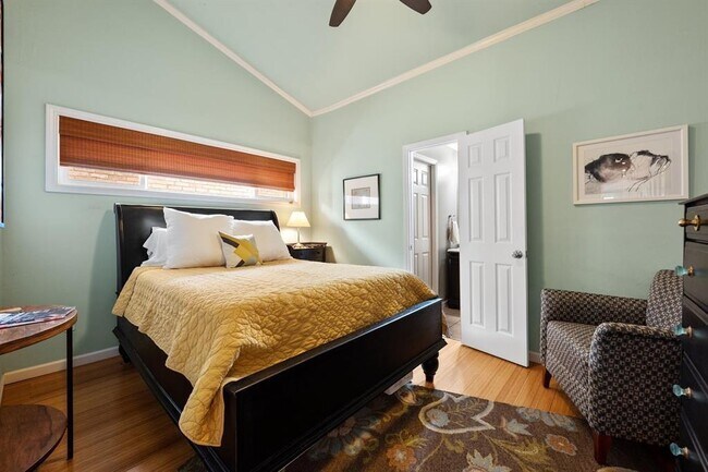 Photo - 1818 S Lakeshore Blvd Unit 15