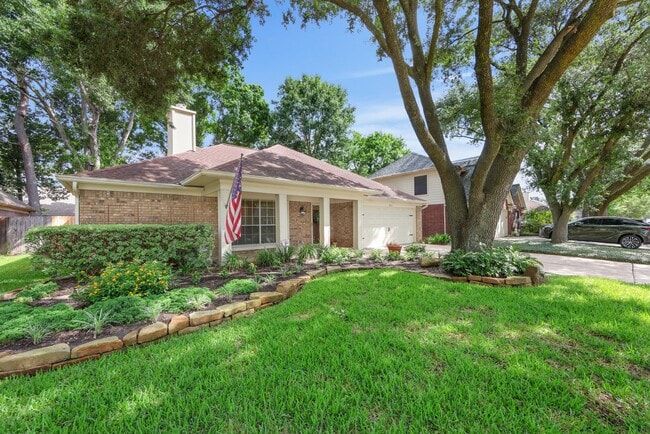 Photo - 8910 Driftstone Dr