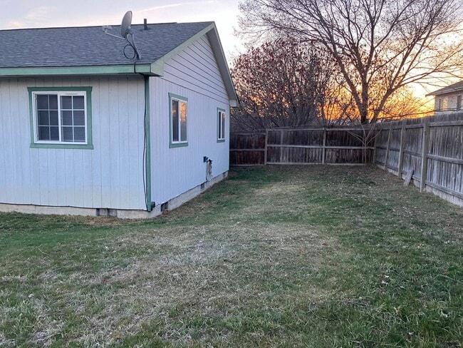 Photo - 903 E White Birch Ave Unit B