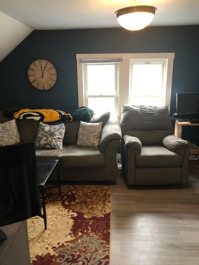 Photo - 1621-1623 Hyde Ave Unit 1621