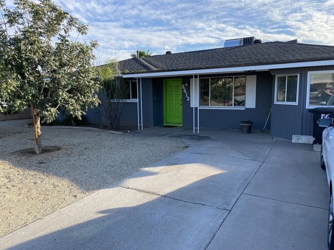 Photo - 6613 E Belleview St