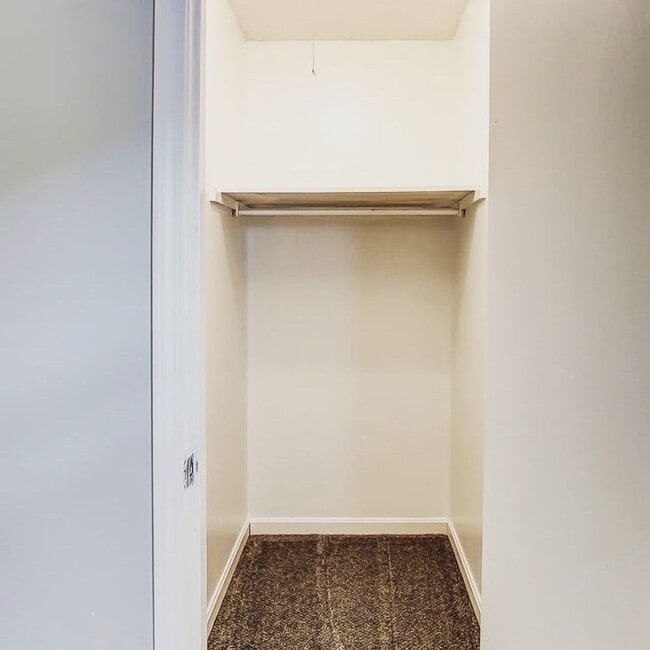 509 Green Valley Dr Unit #27