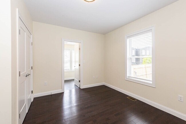 Photo - 57-59-59 Catherine St Unit 1