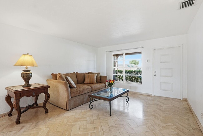 Photo - 218 SE 3rd Terrace