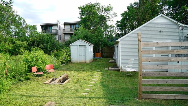 Building Photo - 112 Lucile St Rental