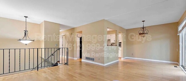 Building Photo - 7390 Stewart Dr