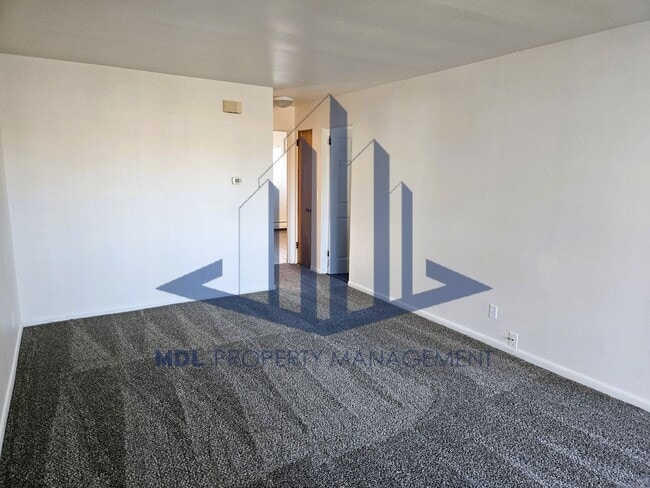 Building Photo - 2225 Weiss St Unit 2