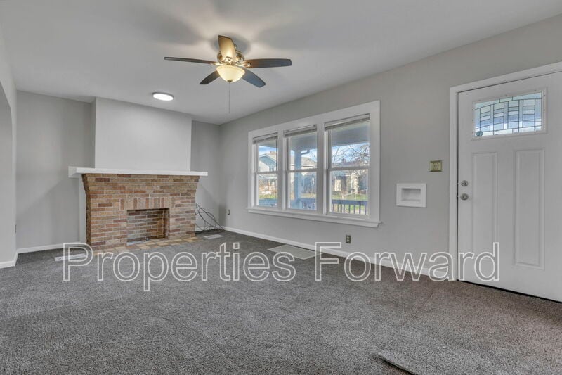 Photo - 1185 E 22nd Ave