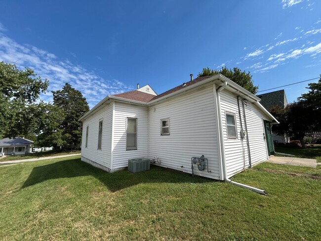 2008 N St