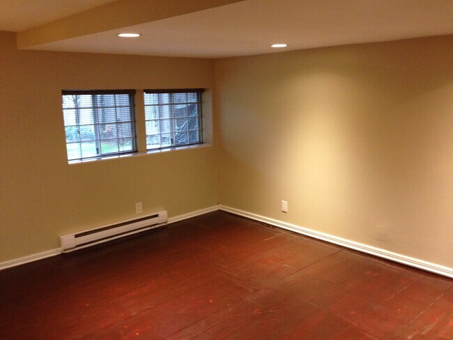 Photo - 1486 58th Av W Unité Sunny Garden Suite