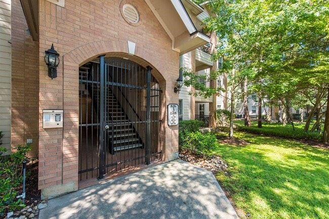 Building Photo - 8051 Bay Branch Dr Unit 312 Rental