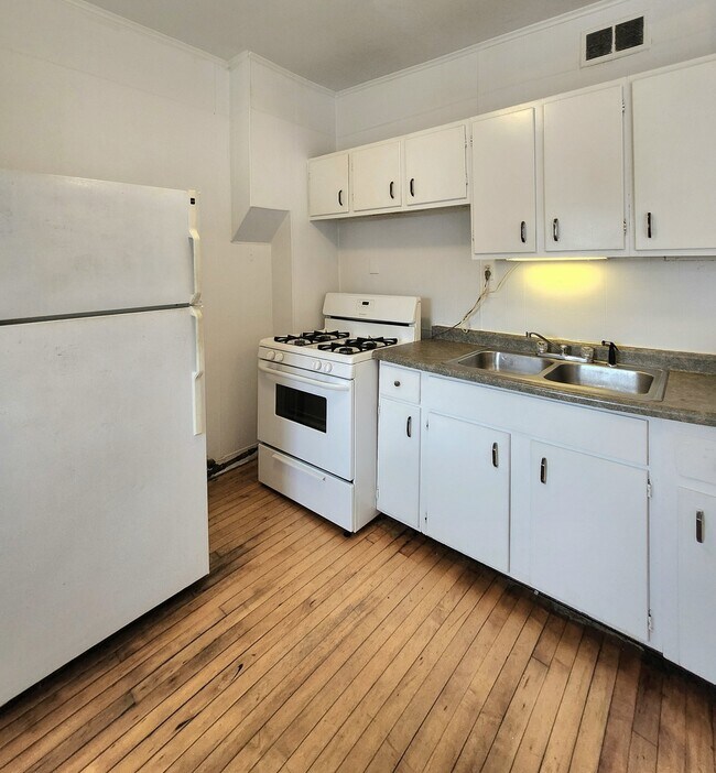 Photo - 1909 W Foster Ave Unidad 2