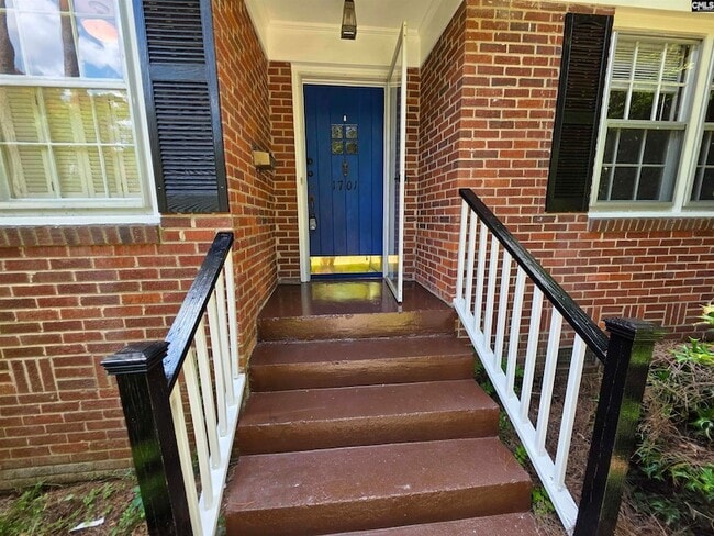Photo - 1701 York Dr