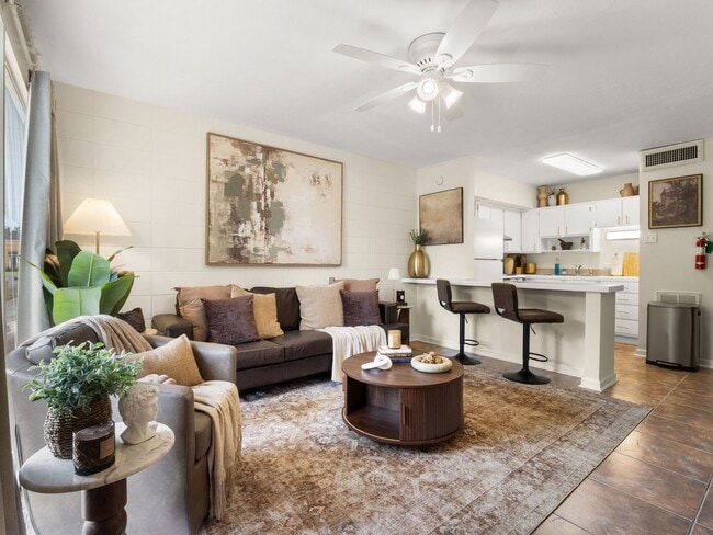 Photo - 710 Iris St Unit 103