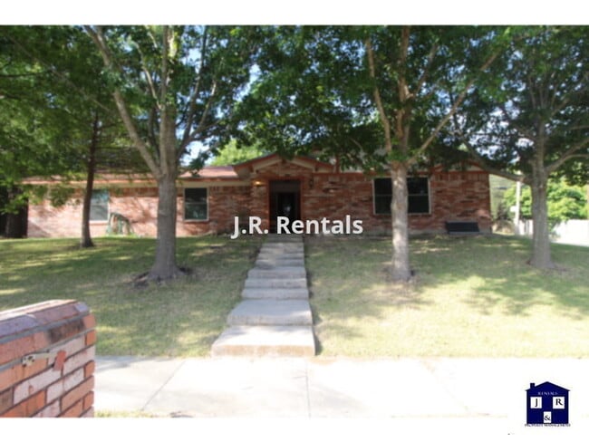 Photo - 616 Manning Dr