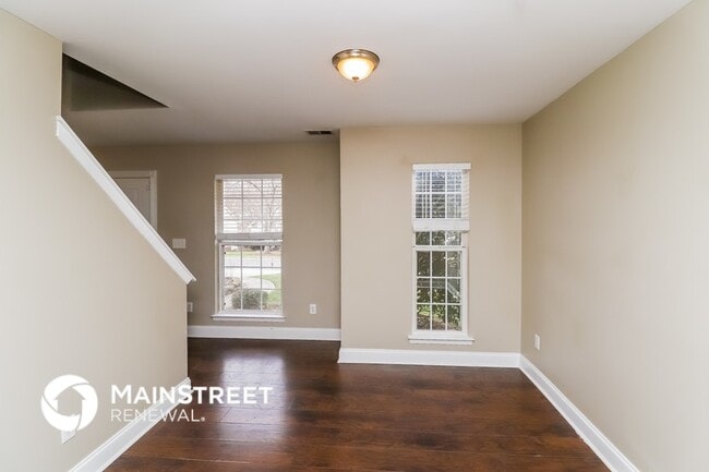 Photo - 7510 Hubbard Woods Rd