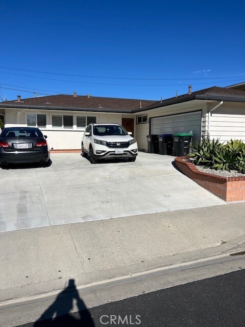 Building Photo - 615 Grandridge Ave