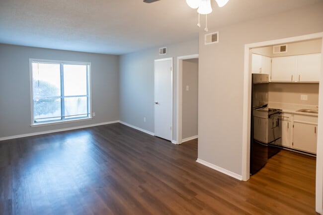 Graham Square Apartments