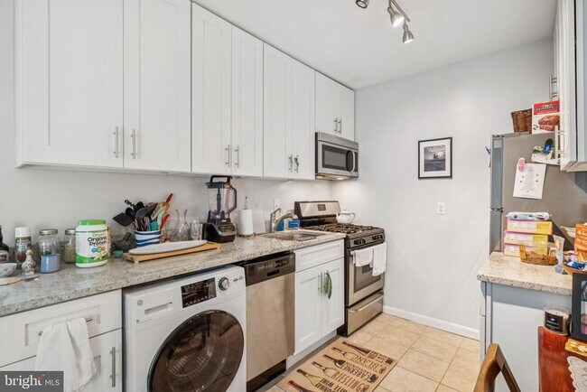 Photo - 135 S 19th St Unit 1613