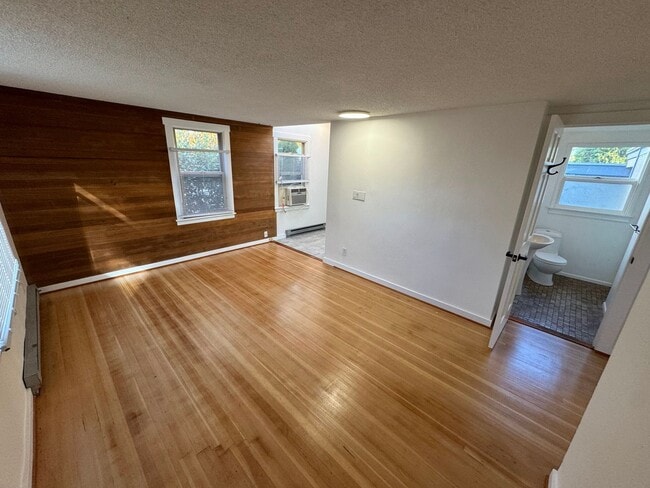 Photo - 2 Bedroom House in SE Eugene