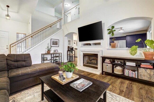 Photo - 15501 Sarah's Creek Dr