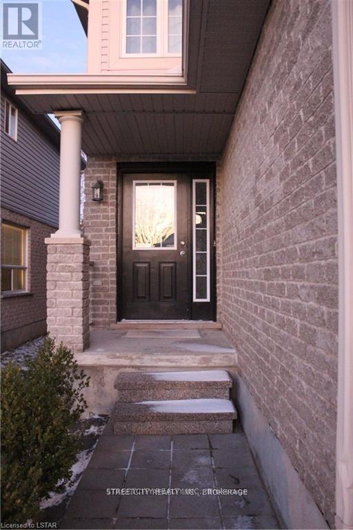 Photo - 1486 Mickleborough Dr